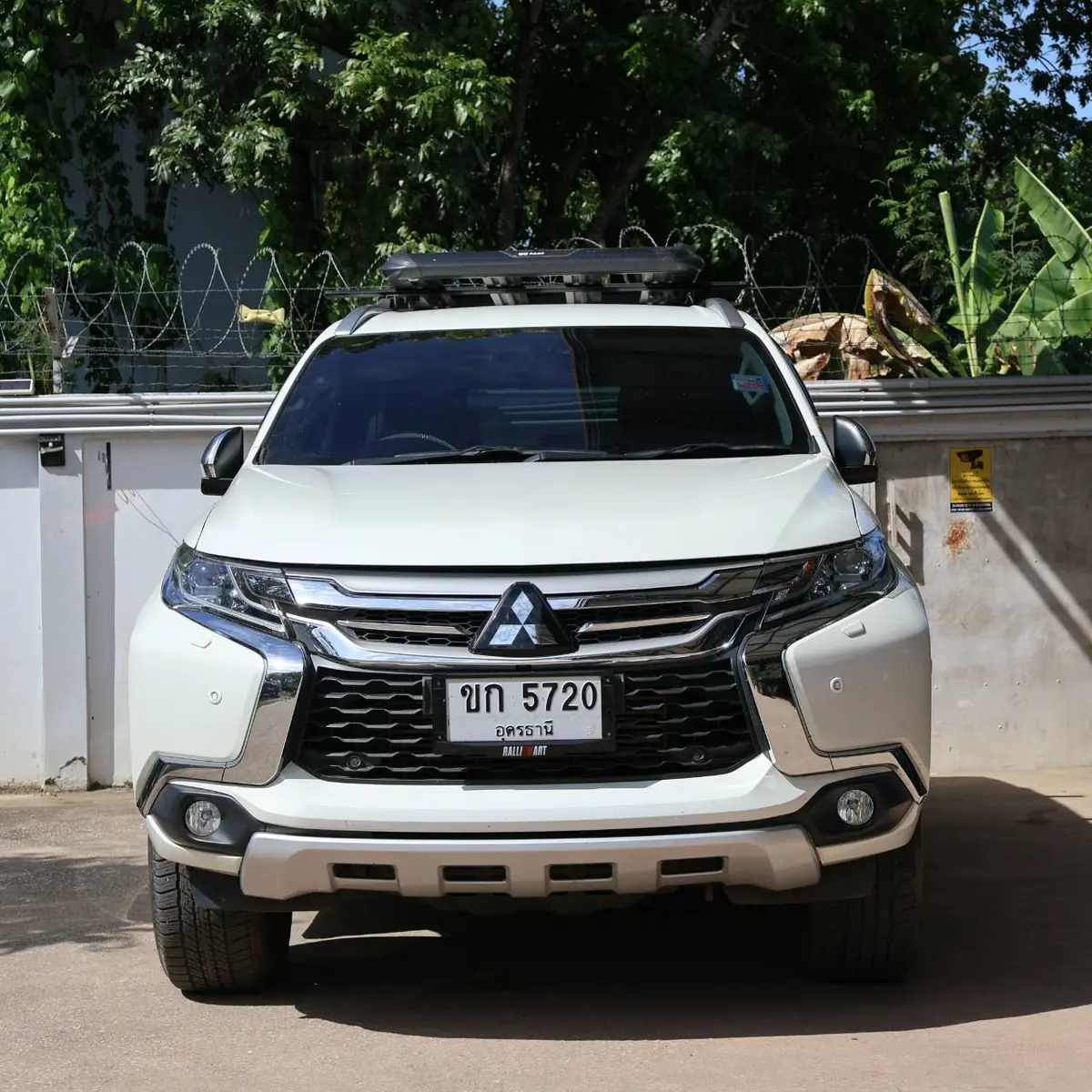 Mitsubishi Pajero Sport for rent in Udon Thani – photo 3