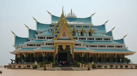 The main hall of Wat Pa Phu Kon, Na Yung